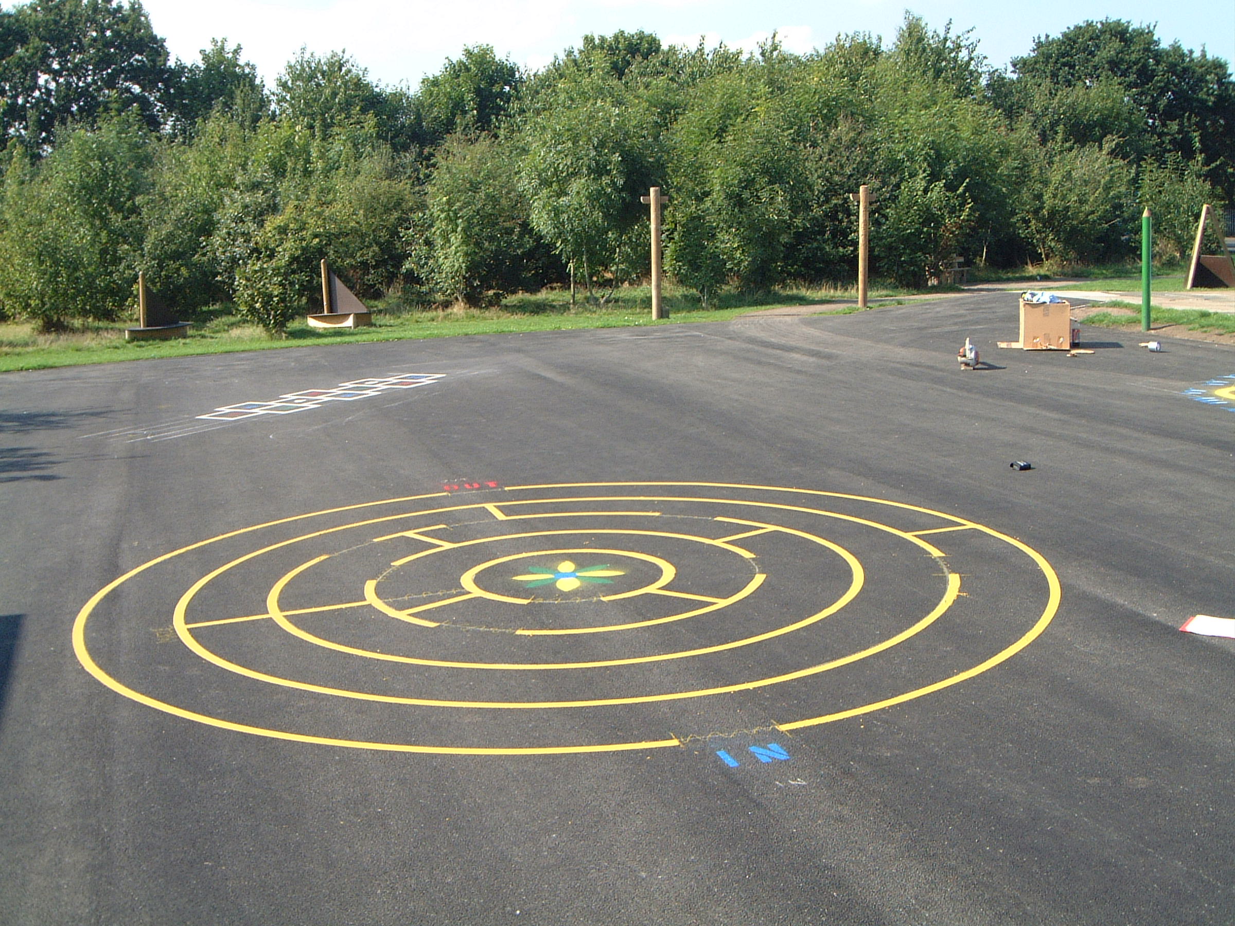 Yellow circle maze